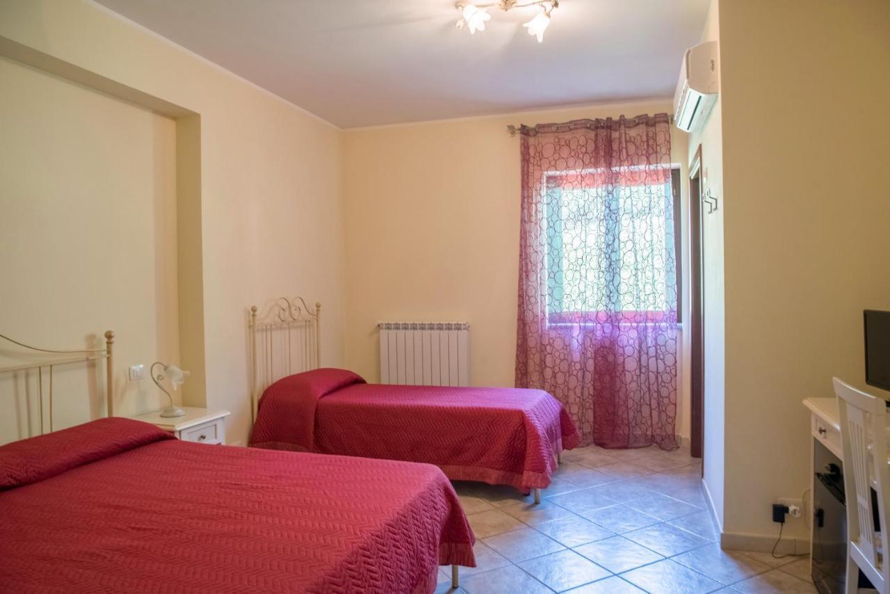 Bed and Breakfast L'Infinito à Carbognano Extérieur photo